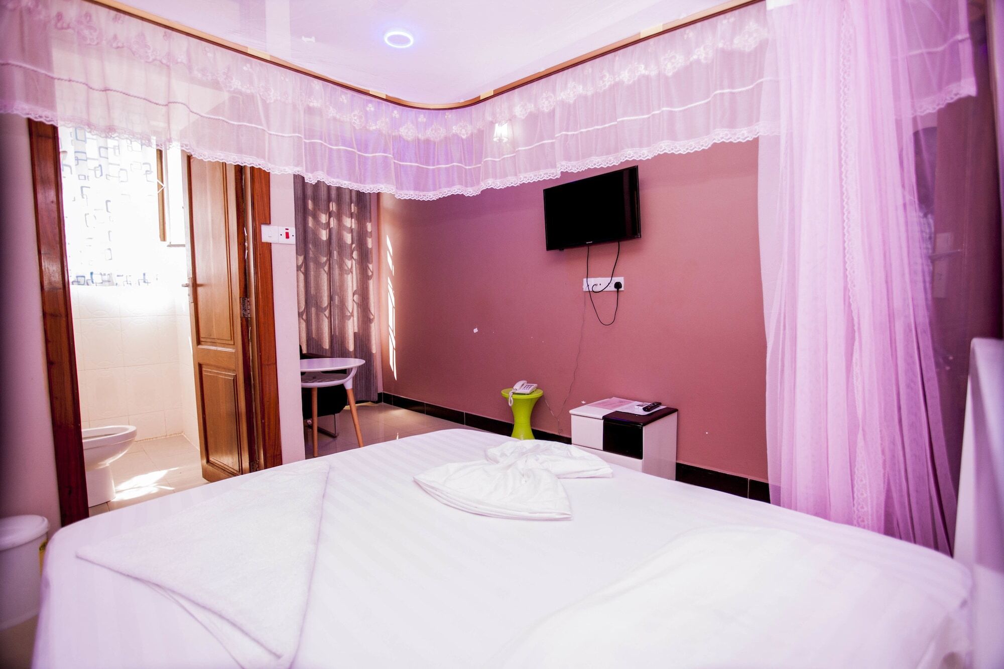 דאר א-סאלאם B10 Airport Lodge מראה חיצוני תמונה